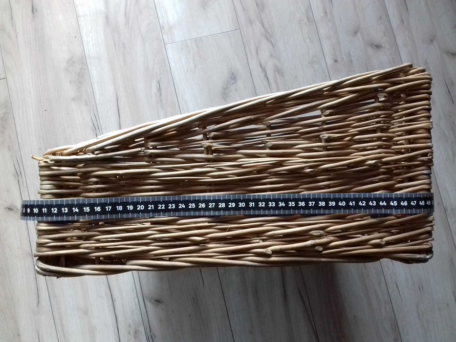 Kosz wiklinowy niski, 62cm x 43cm x 21cm, używany, w dobrym stanie, 20261003