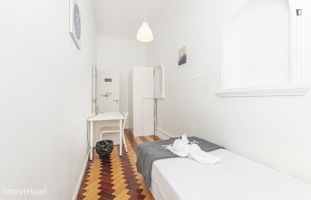 Quarto - localizado em Lapa Lisbon