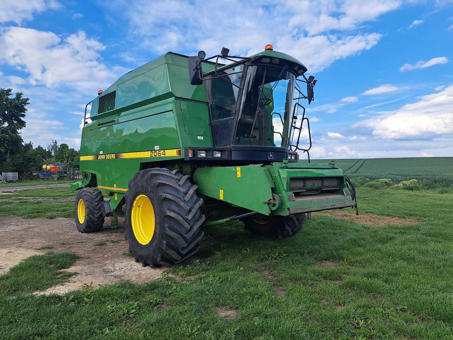 John Deere 2064 kombajn zbożowy 2066