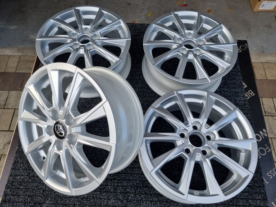 Felgi 15 " Mazda Mazda2 Hybrid XP210 [2021-obecnie) Nowe alu Srebrne