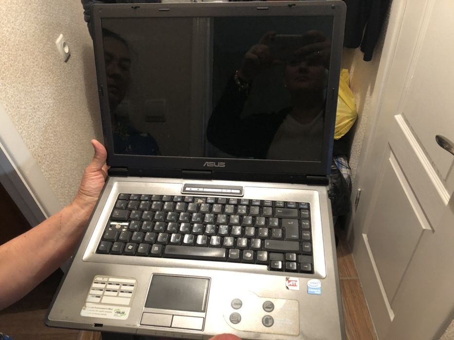 Ноутбук Asus