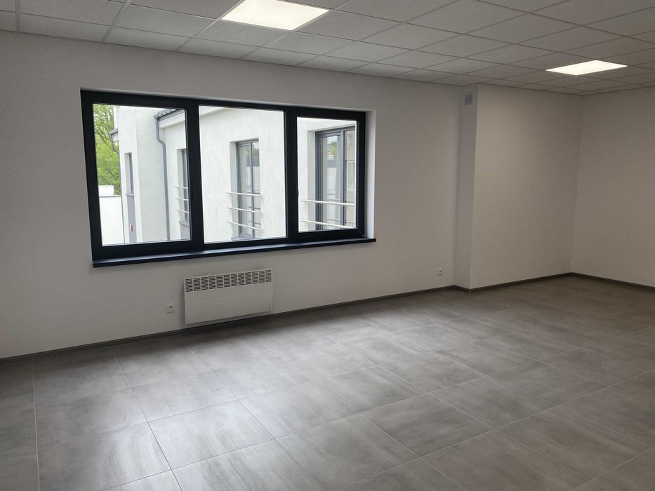 Lokal Biurowo Usługowy 48+20 m2 w centrum Zgierza okazja