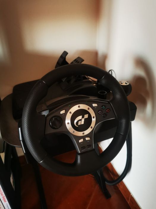 Volante logitech Gran turismo