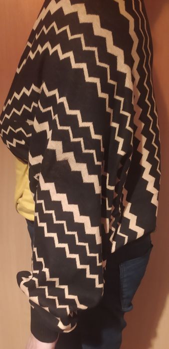 Sweter, narzutka damska Numph