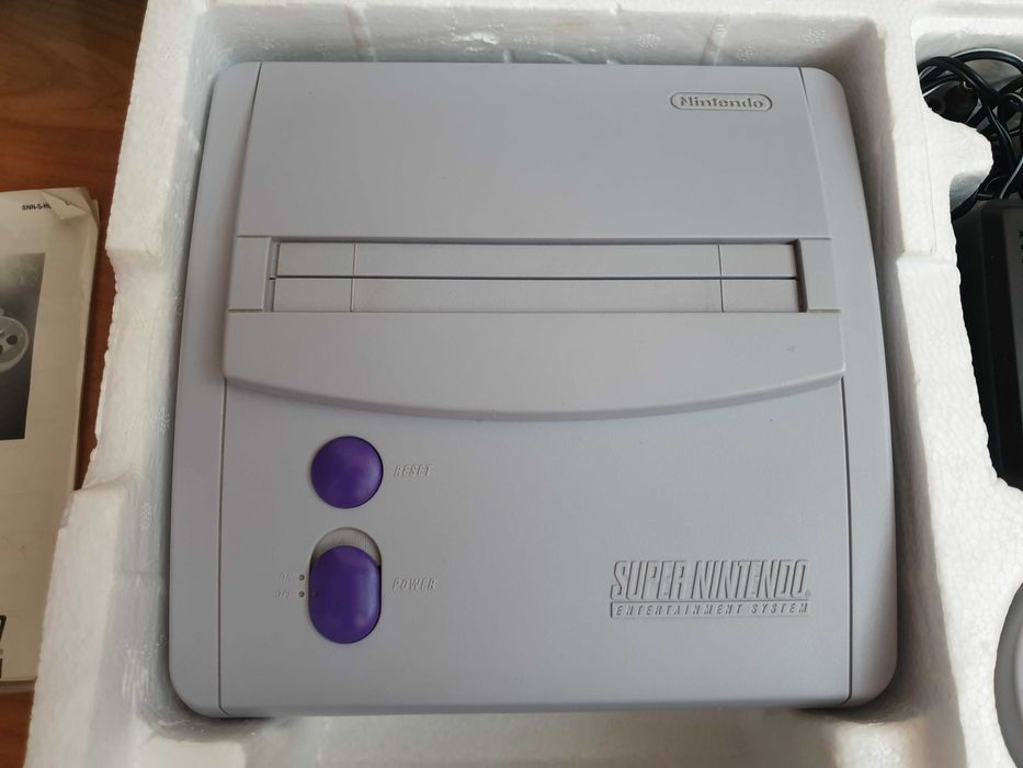 Ігрова приставка SNES SUPER NINTENDO JR USA з коробкою