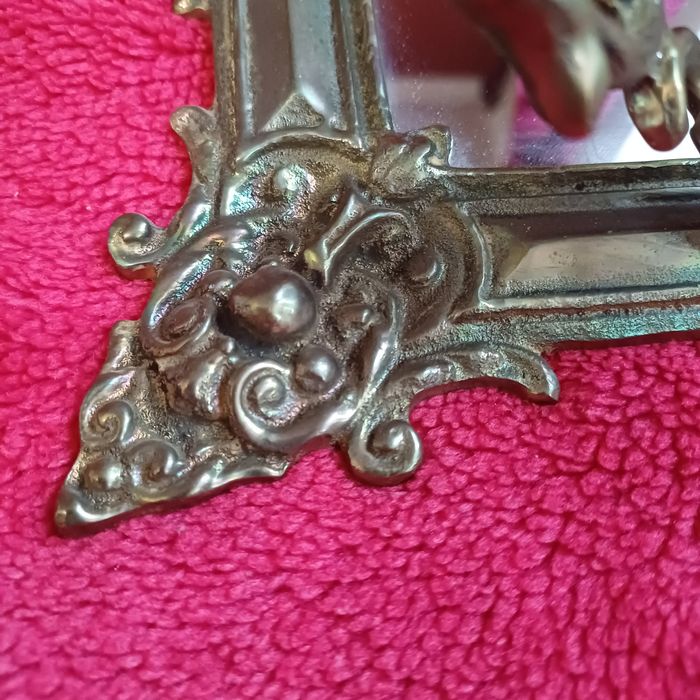 Mosiężne lusterko swiecznik