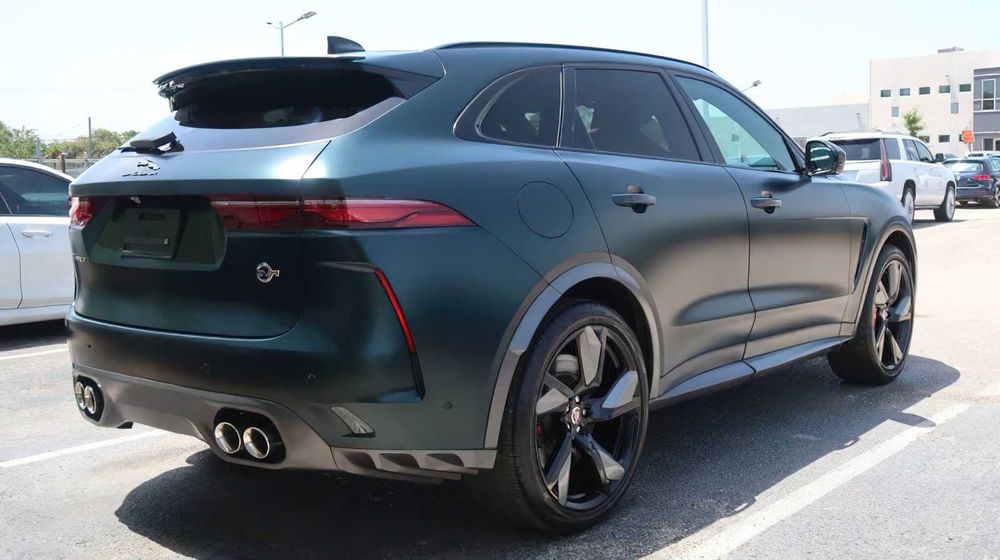Jaguar F-PACE SVR      2022