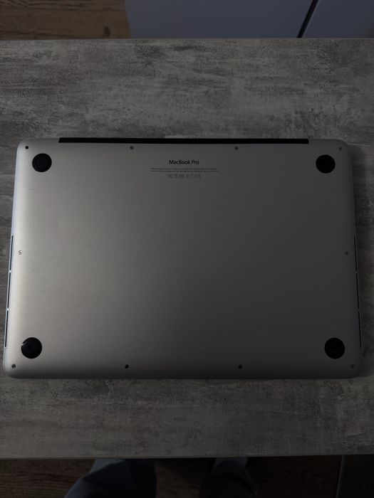 MacBook Pro 13" Retina (2015) / MF840 / i5 2.9 / 8GB