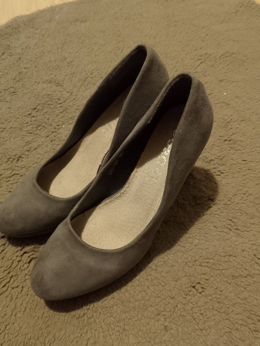 Szare szpilki rozmiar 40