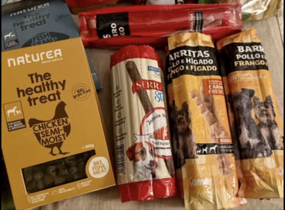 Snacks e biscoitos cão