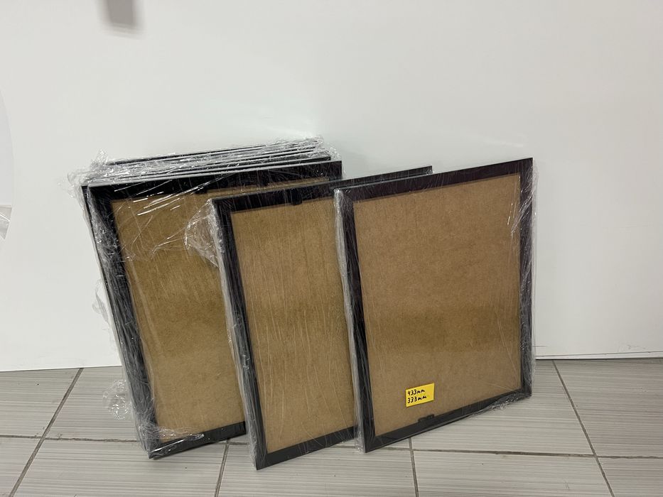 Рамки для фото та картин