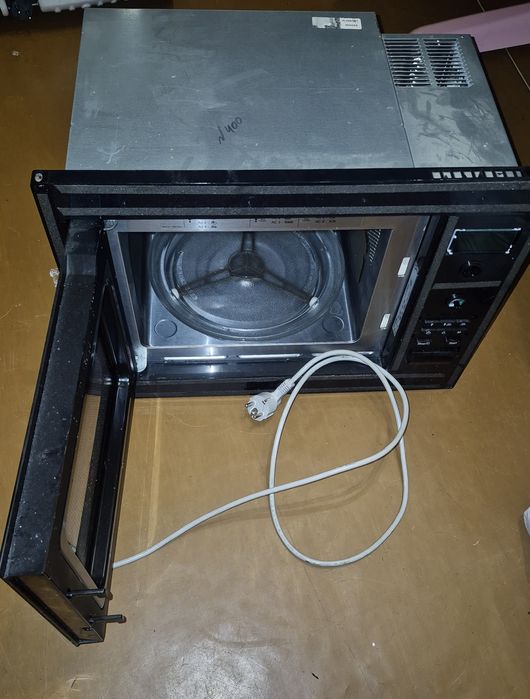 не робоча мікрохвильовка MIELE m 8150-2