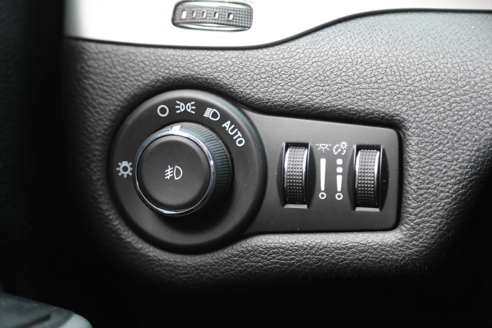 Продам Jeep Cherokee