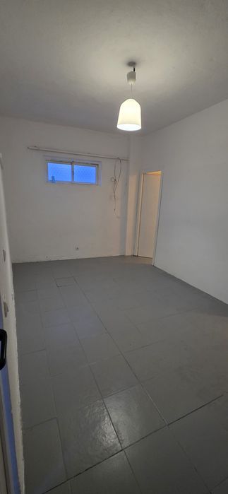 Anexo T1 para arrendamento 820 euros, água incluído na renda