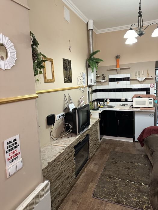 Маленька - смарт квартира біля Площі !