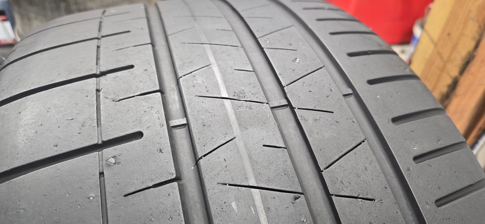 315/30/22 Pirelli Corsa super para 6mm  N0 Porsche