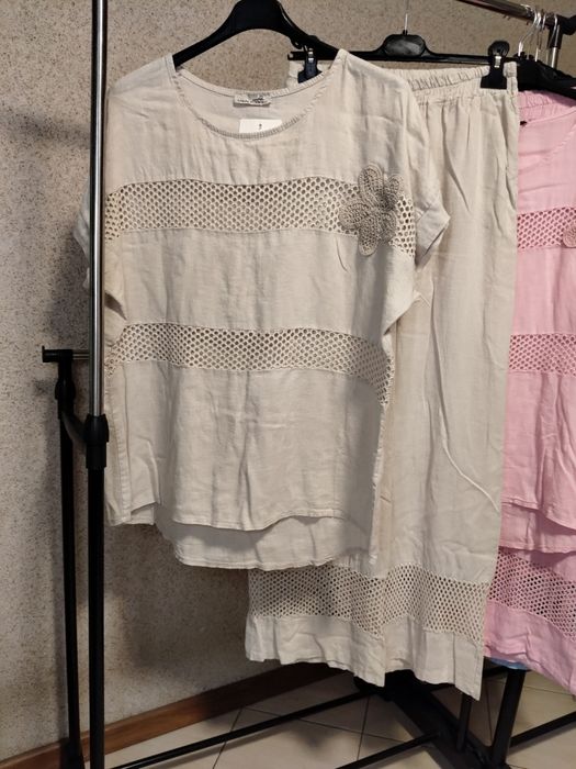 Beżowy zestaw bluzka i spodnie