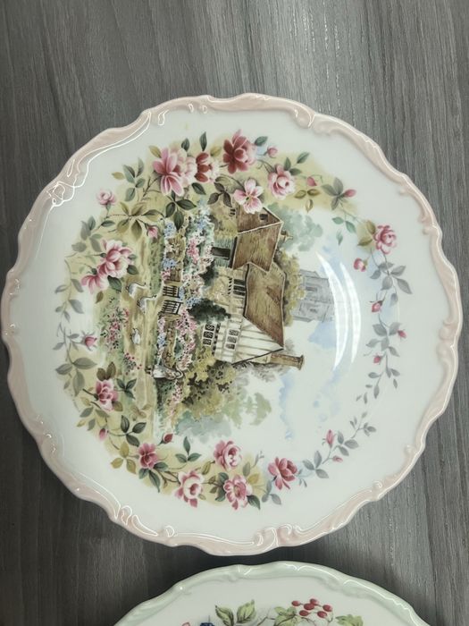 Тарілки колекційні Royal Albert