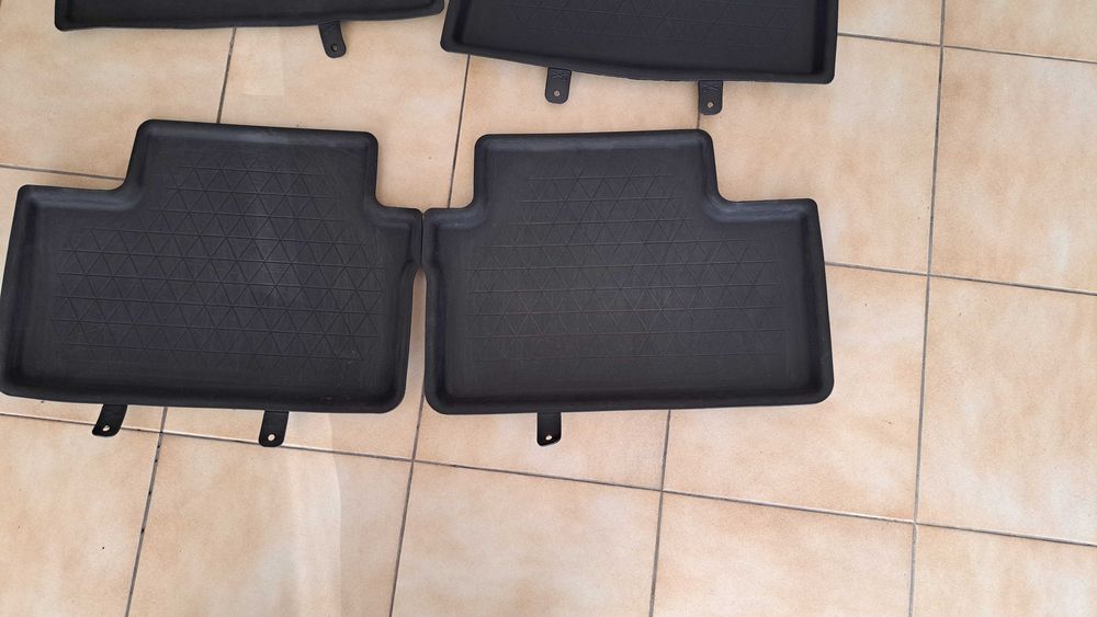 Tapetes de borracha - Original Renault Clio 5.