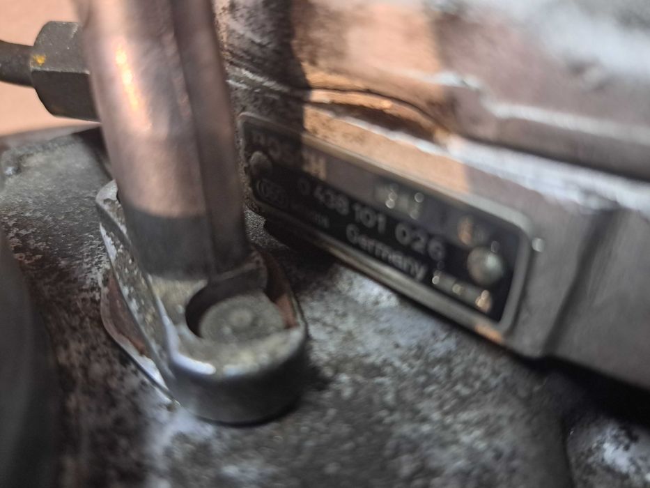 Rozdzielacz wtrysku paliwa  wtryski Mercedes W1214 2.3 -043/-026