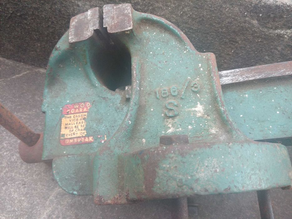 torno de ferro antigo