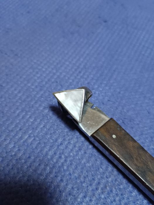 Серебряное кольцо с перламутром. 18р.