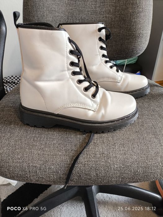 Trapery białe dziewczęce rozmiar 36