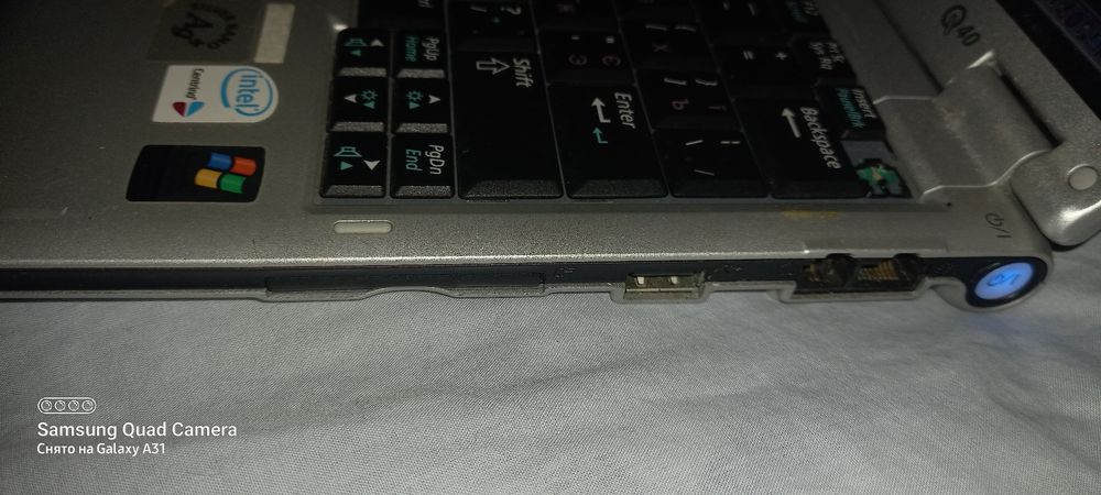 Ноутбук Samsung Q40 (NP-Q40T001)