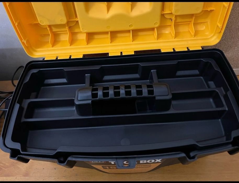 Caixa de ferramentas 12"