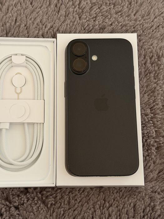Iphone 16/256 Black