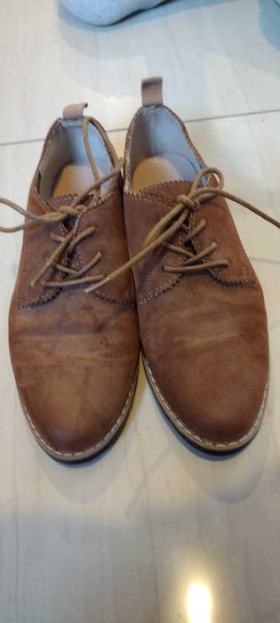Buty damskie sznurowane