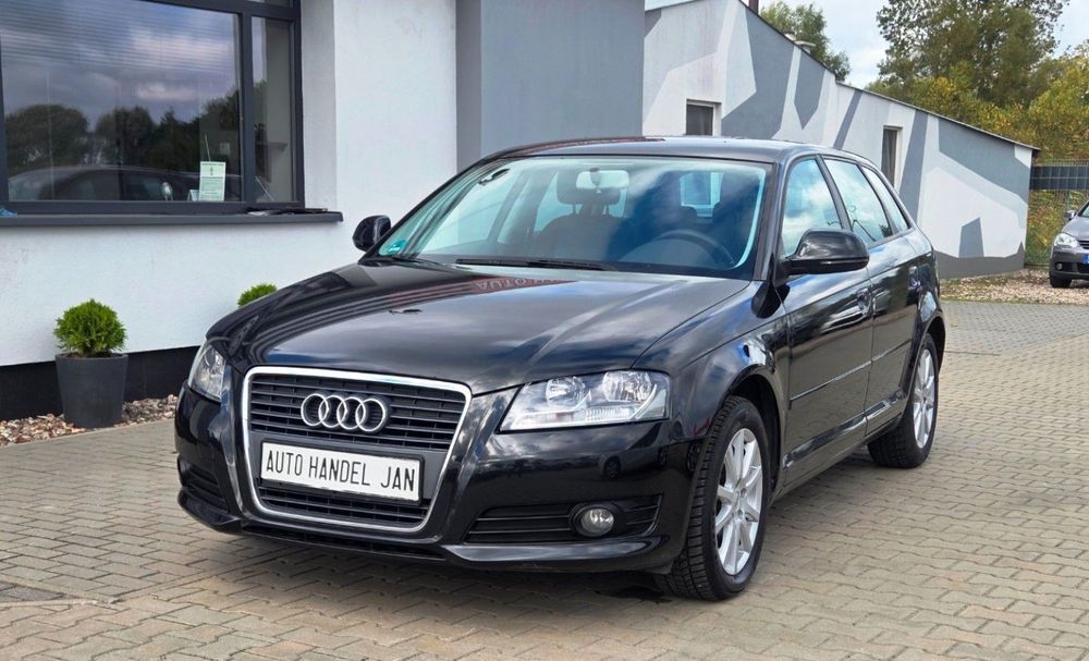 Audi A3 Sportback 1,6 MPI 102 KM