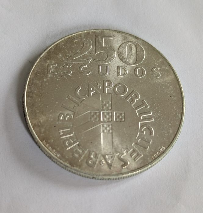 Moeda prata 250$ Comemoração 25 Abri de 1974