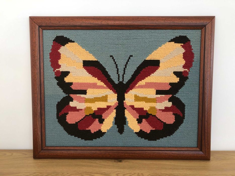 Tapeçaria quadro em Arraiolos de design moderno "Borboleta"