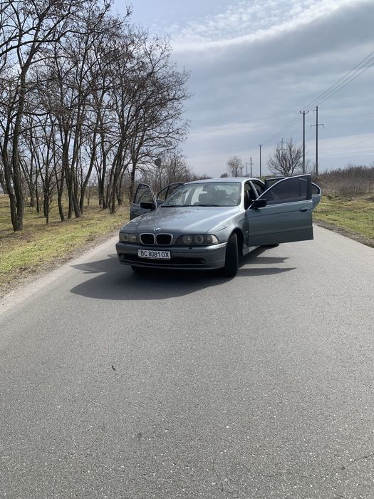 BMW E39 Рест, Дизель 3 літри, автомат
