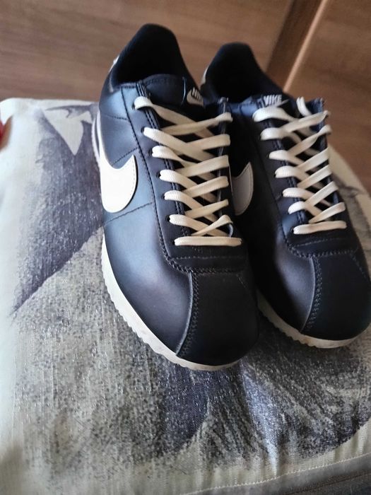 Tênis Nike cortez
