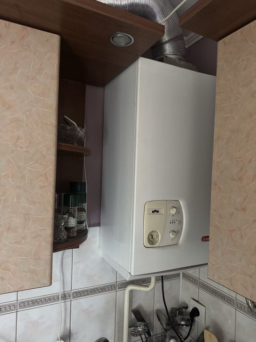 Продаж 2 кімнатної квартири від власника! Набережна незалежності 13