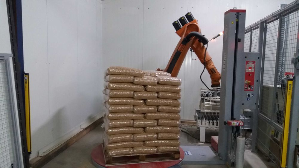 Robot Kuka. Spawanie. Układarka worków Zbijarka palet Sprzedaż Naprawa