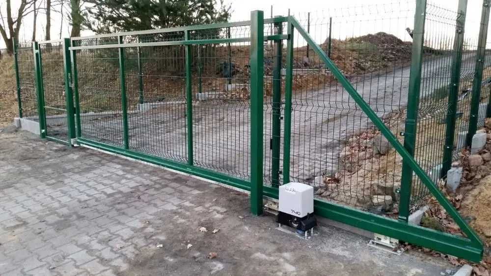 Brama Przesuwna Panelowa 1.5 x 4 m. PRODUCENT paneli ogrodzeniowych.