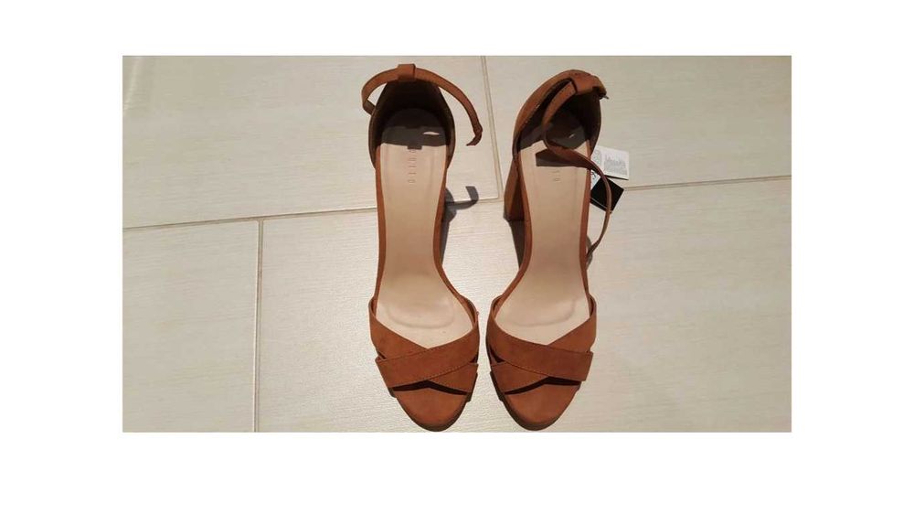Nowe buty Mohito sandały 39 obcas