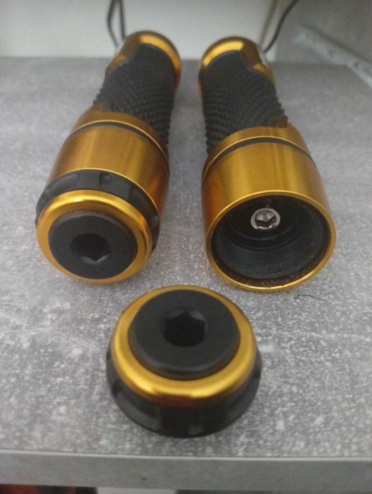 TMAX 560 uchwyt na kierownice