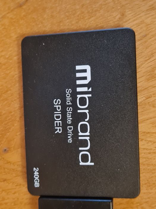 SSD 240 ГБ Intel Kingston Goodram