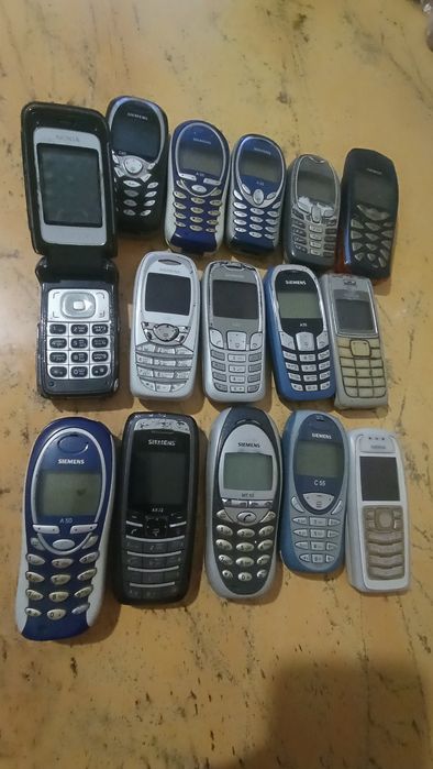 Телефон siemens та nokia