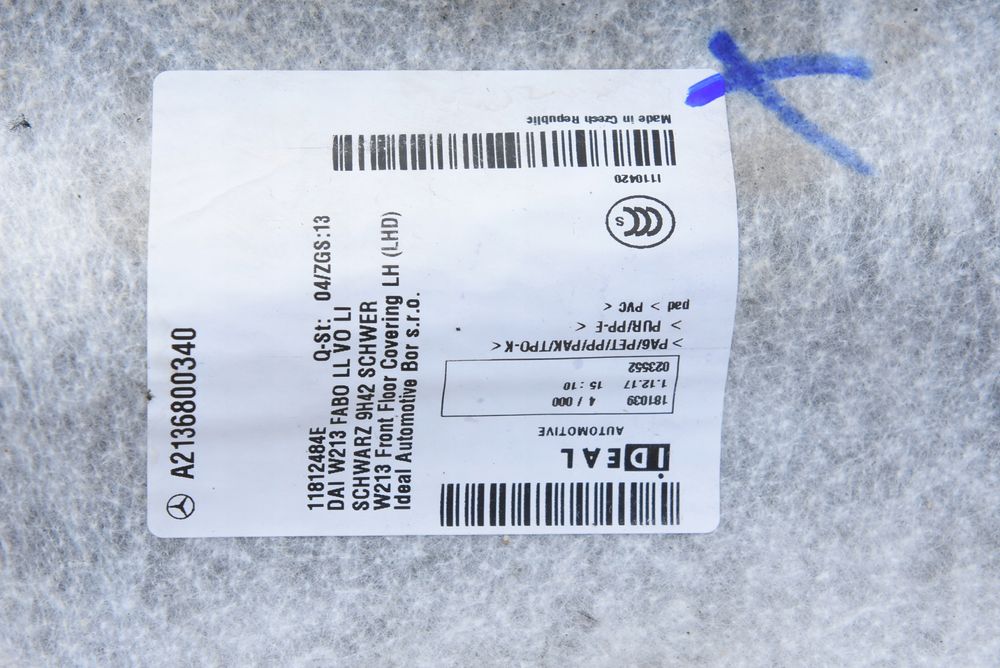 mercedes w213 kombi wykładzina podłoga dywan czarna kpl.