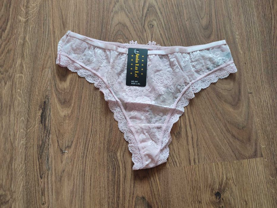 Nowe majtki stringi koronkowe rozmiar L/XL
