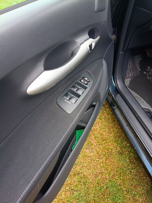 Sprzedam Toyotę Auris