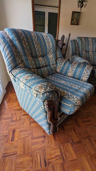 SOFA 3 lugares + 2 Poltronas