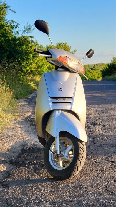 Скутер HONDA Lead 100 куб.см.