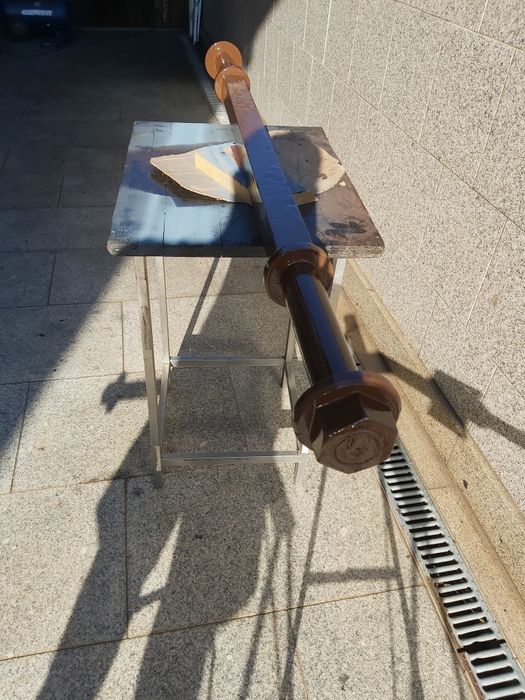 Eixo de rodado de carro de bois
