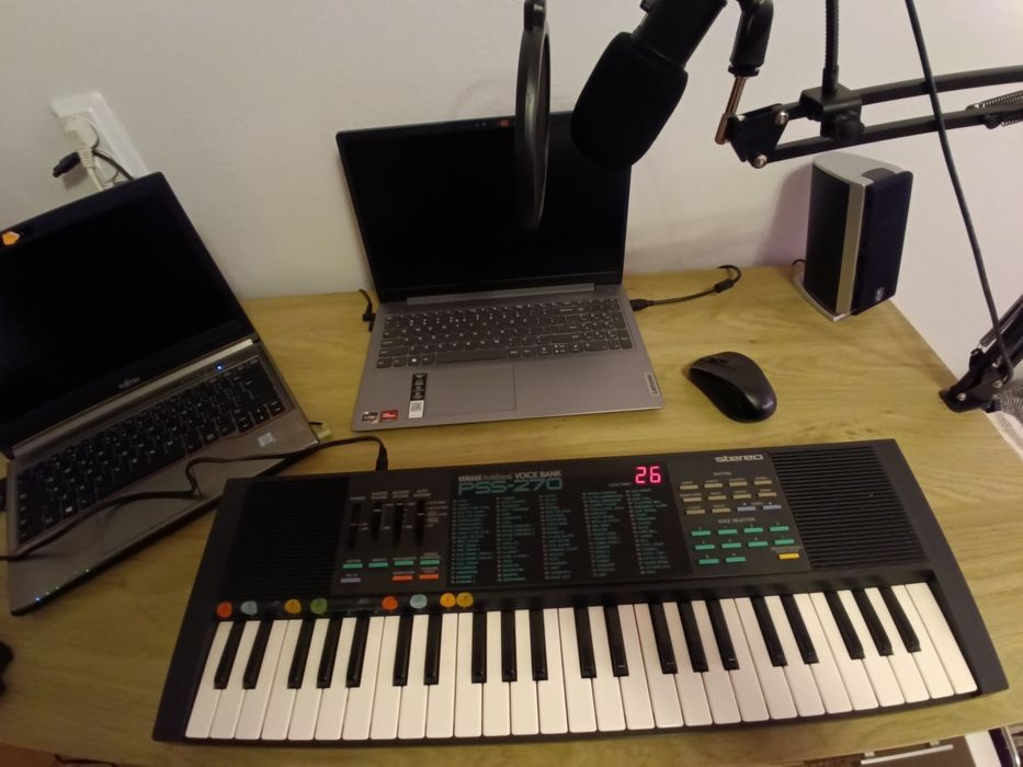 Keyboard Yamaha PSS-270.